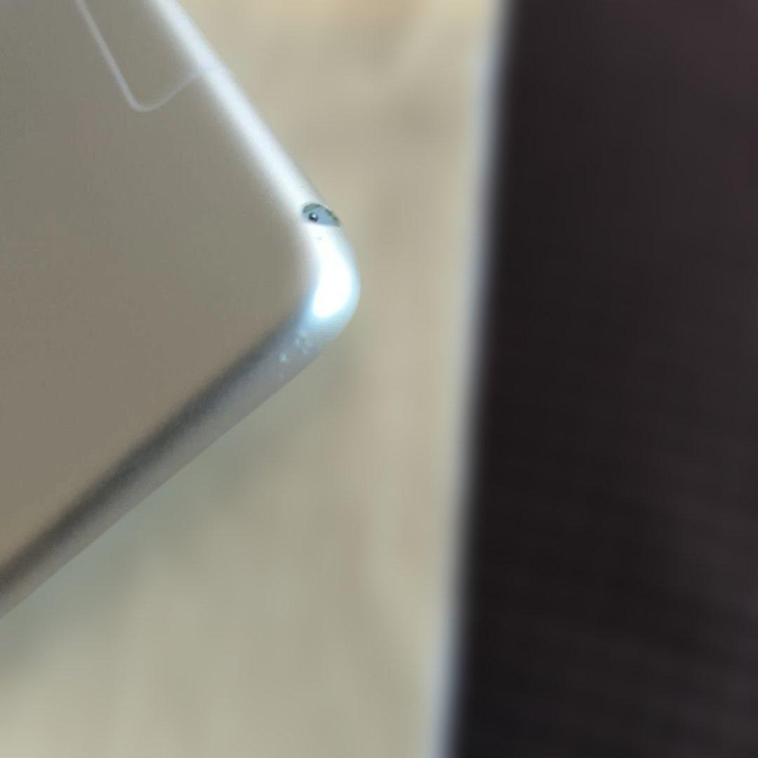 iPad Air第3世代/64GBWi-Fi＋Cellularモデル　88％