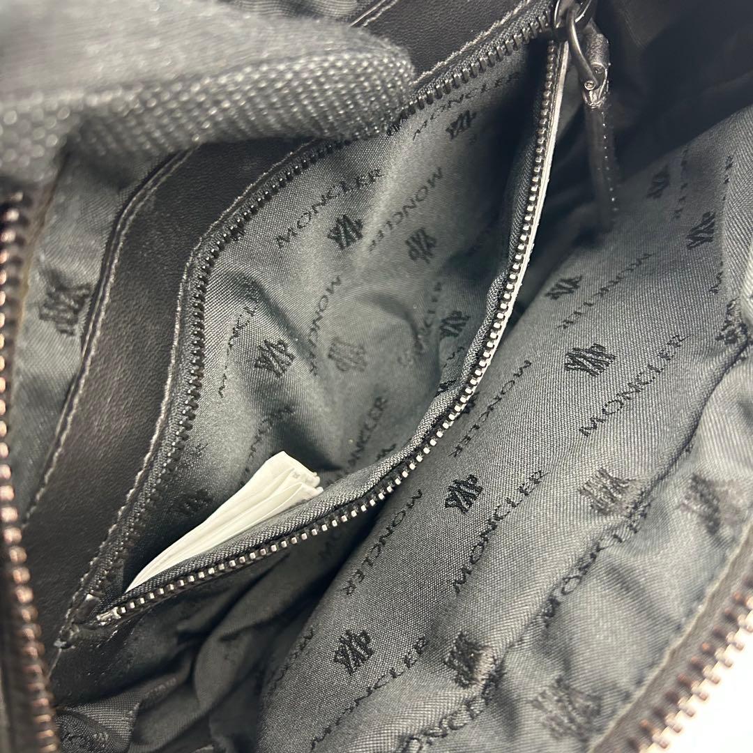 【美品】モンクレール　ウエストポーチ　ボディバッグ　レザー　ナイロン　ロゴ　黒