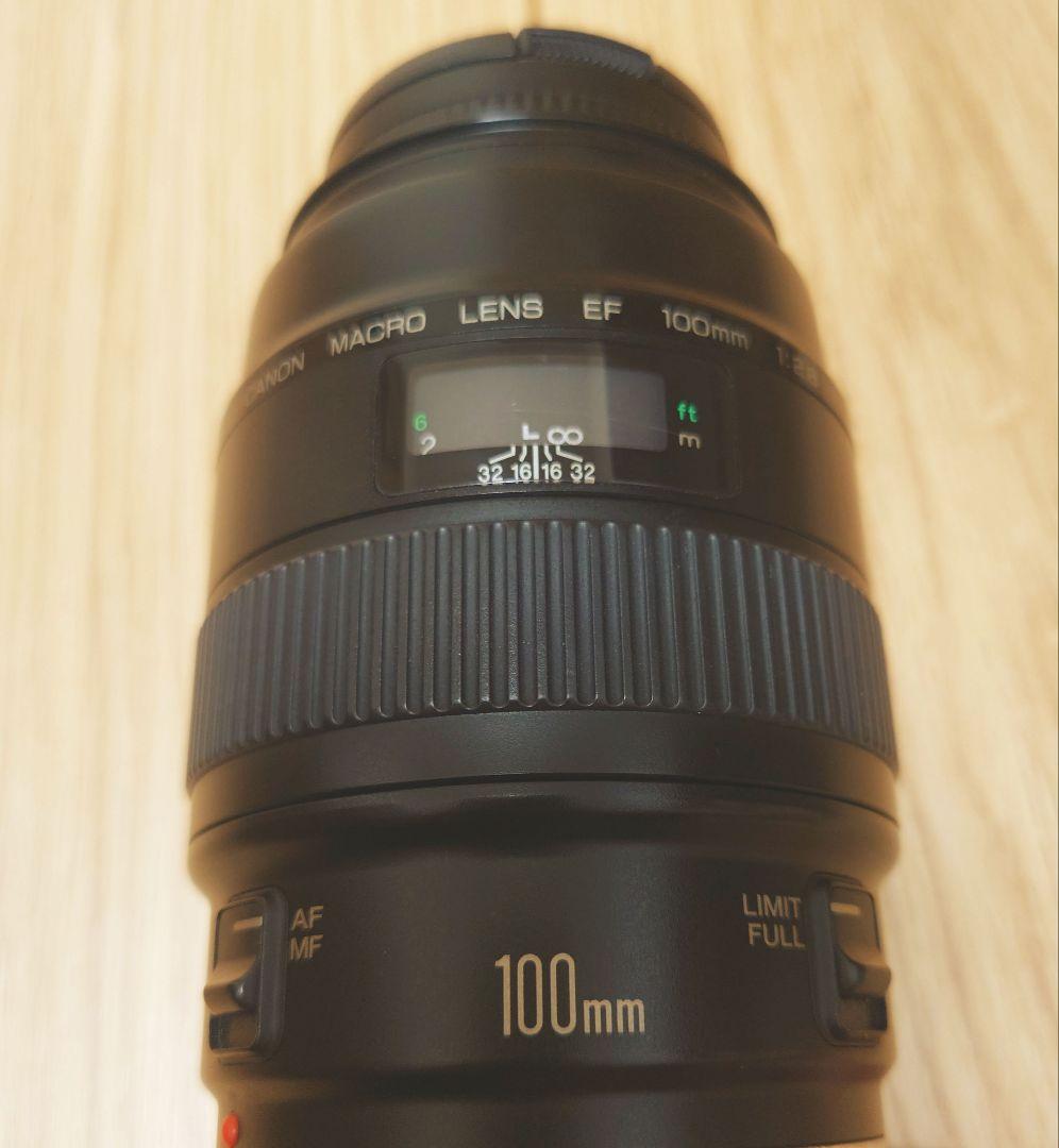 Canon EF 100mm f/2.8 マクロレンズ