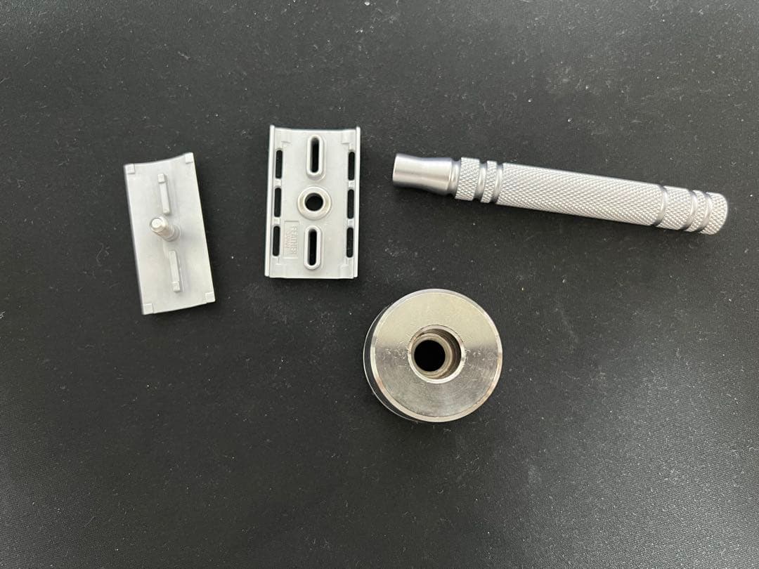 Feather AS‑D2（フェザー AS‑D2） ステンレス製