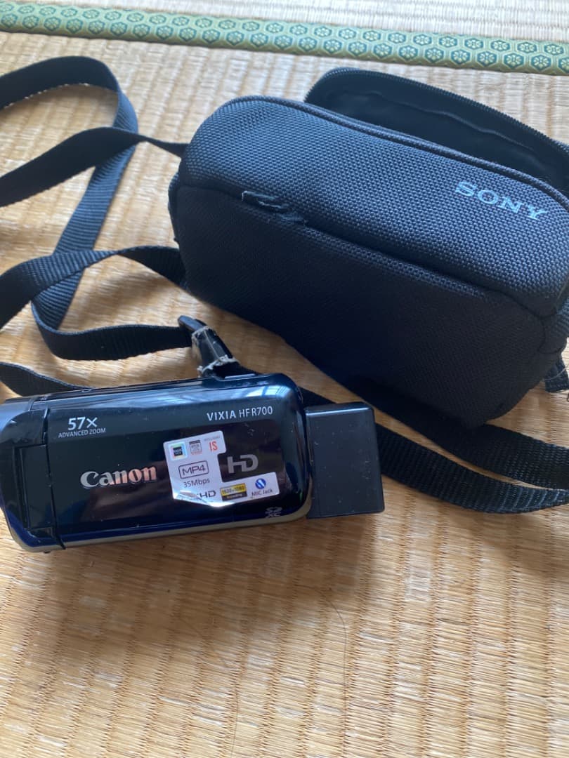 Canon VIXIA HF R700 ビデオカメラ