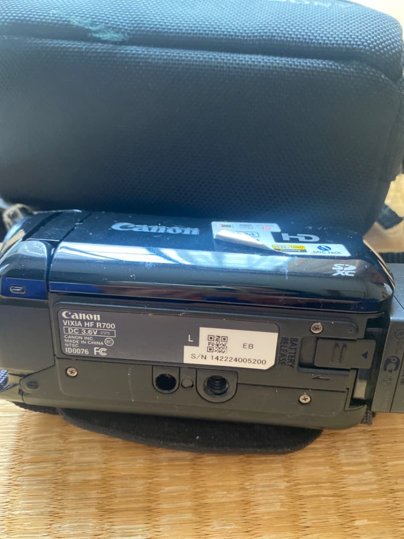 Canon VIXIA HF R700 ビデオカメラ