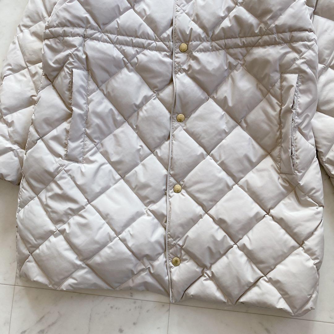 タイオン　リモンタイースト　別注ウエスト切替えノーカラーダウン　ベージュ