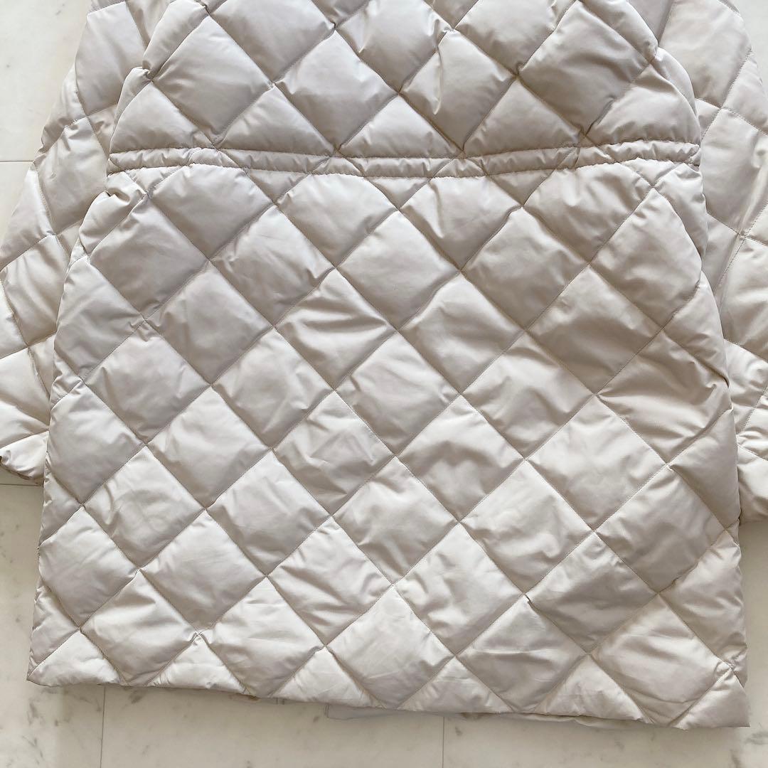 タイオン　リモンタイースト　別注ウエスト切替えノーカラーダウン　ベージュ