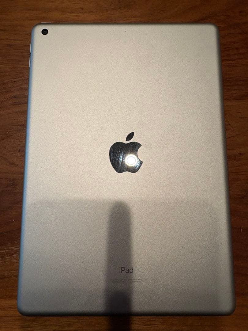 て*つ様 iPad 第9世代　64GB カバー付き