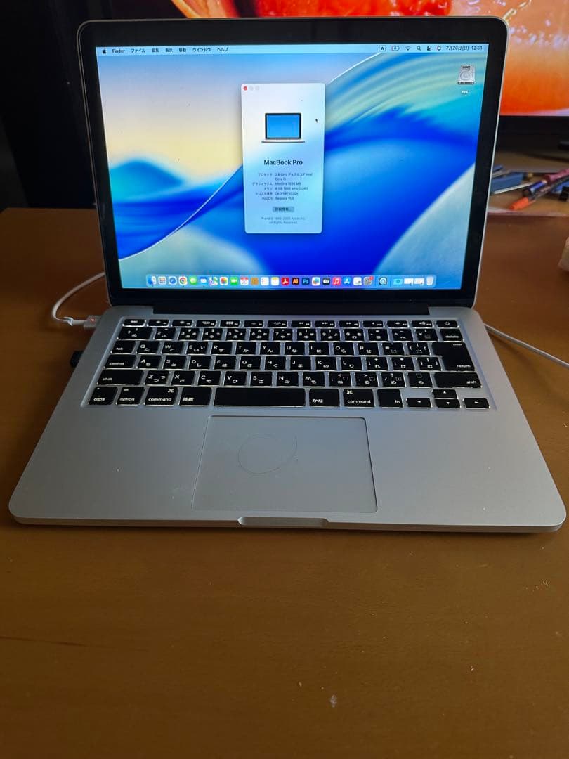 Mac Bookpro 13インチ アプリ4点インストール済みOS15.5