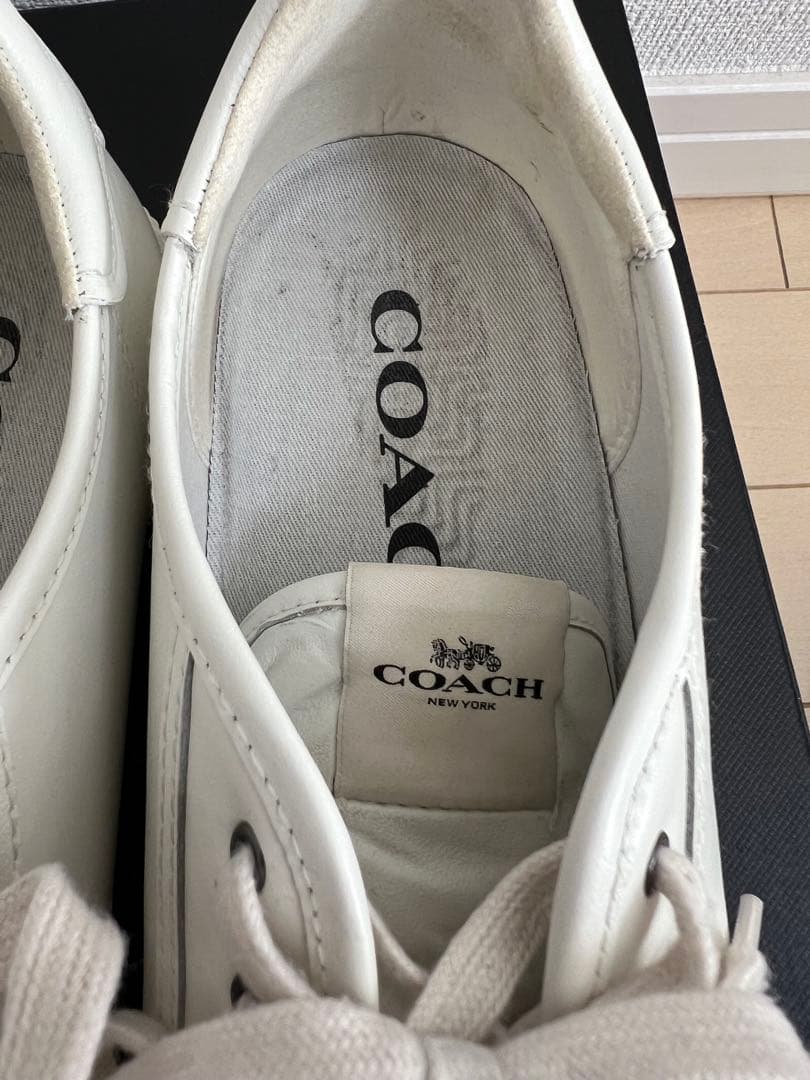 COACH ホワイトレザースニーカー