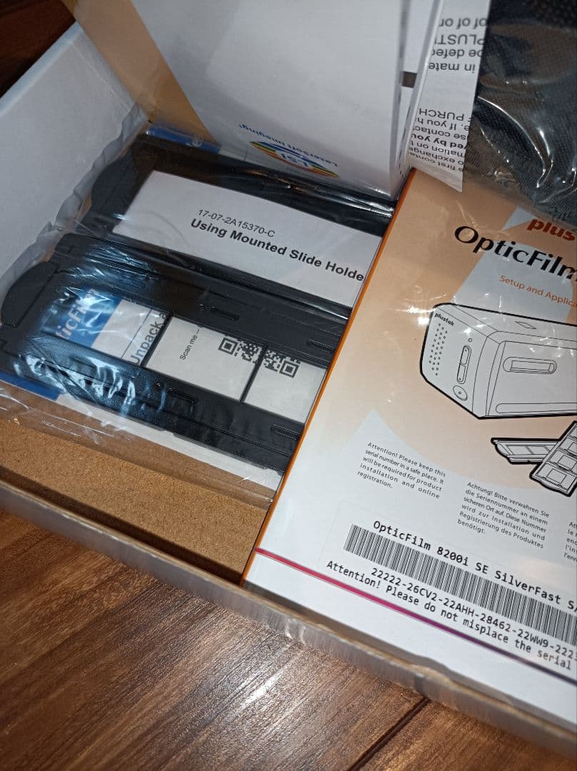 新品　Plustek OpticFilm 8200i SE フィルムスキャナー