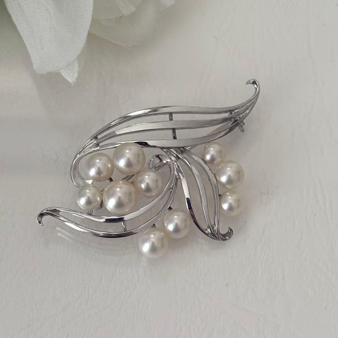 050【ミキモト】シルバー　パール　ブローチ