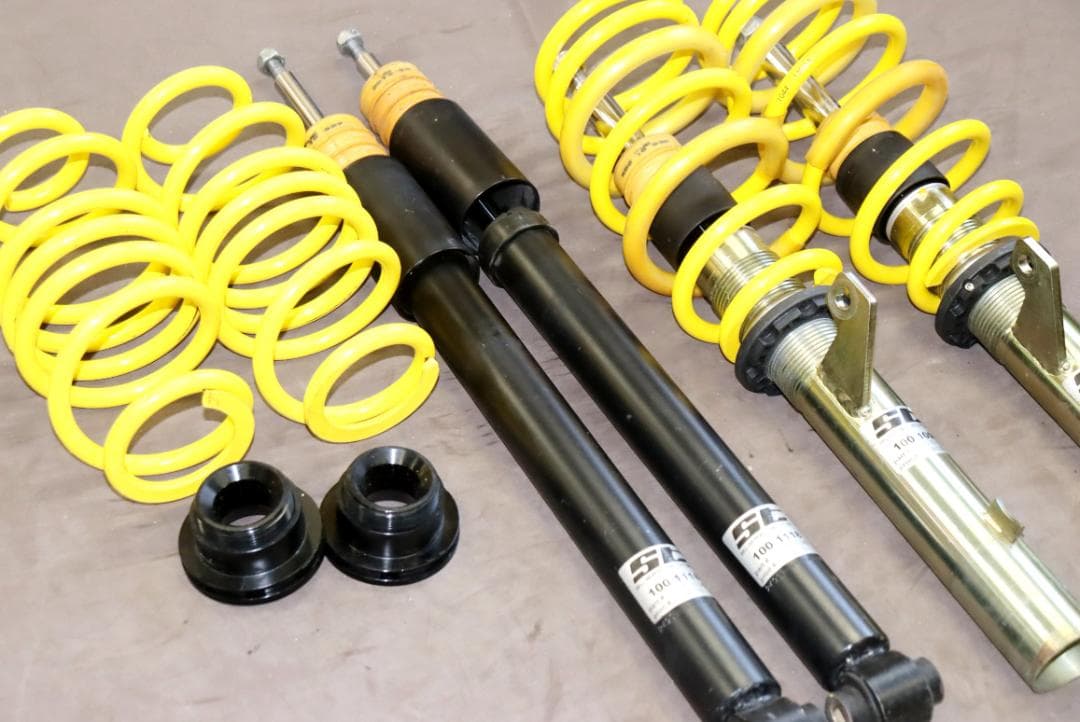 フォルクスワーゲン ゴルフ7R FF typeAU　KW ST　車高調