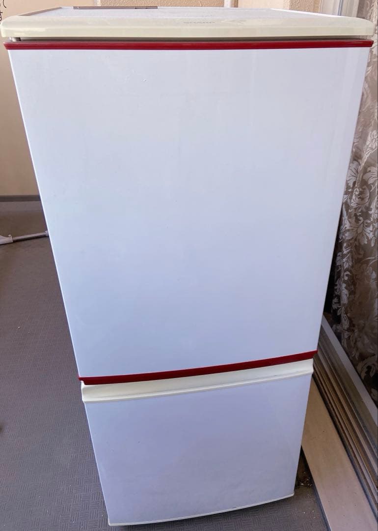 SHARP SJ-BK14Y-W 冷蔵庫 137L ホワイト　一人暮らし