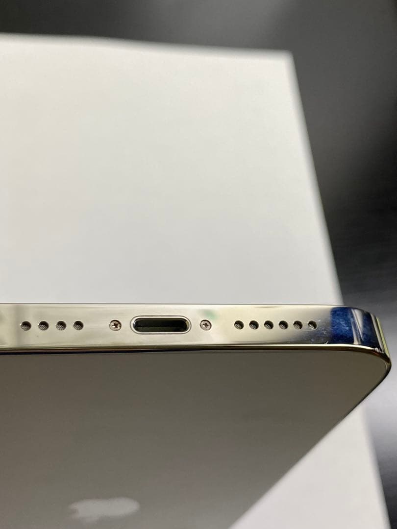 Apple iPhone 13 Pro Maxシルバー 本体