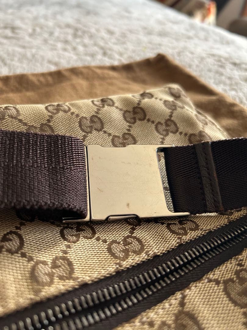 GUCCI グッチ　ボディバッグ　GGキャンバス　レザー　ブラウン