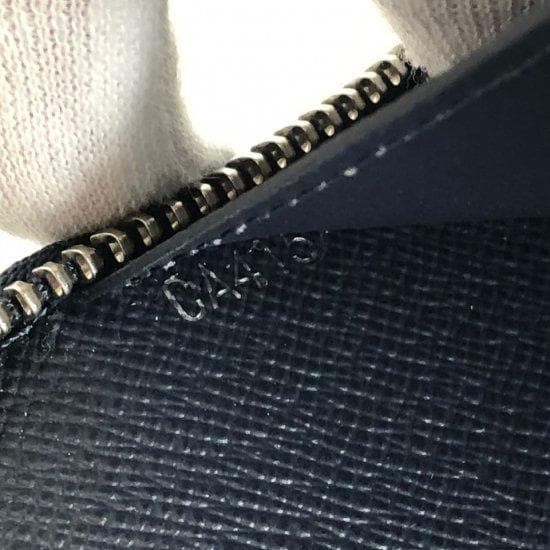 ルイヴィトン タイガ ラウンドファスナー 長財布