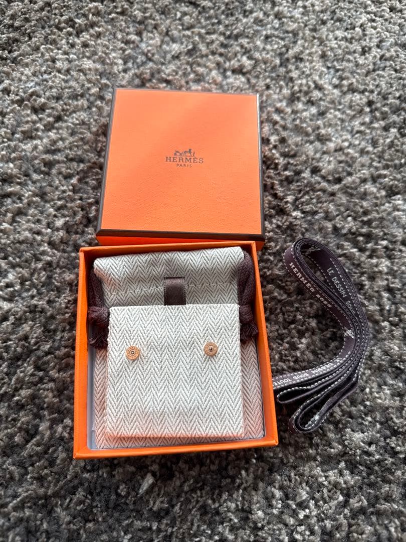 HERMES エルメス　ミニマイヨン　マロングラッセピアス