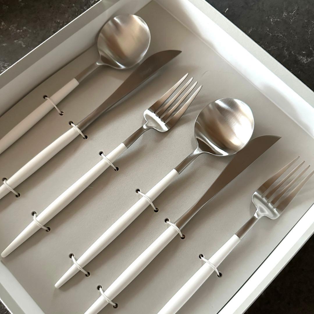 【ほぼ新品】クチポール　ゴア　ホワイト＆シルバー　ディナー３種　計６本