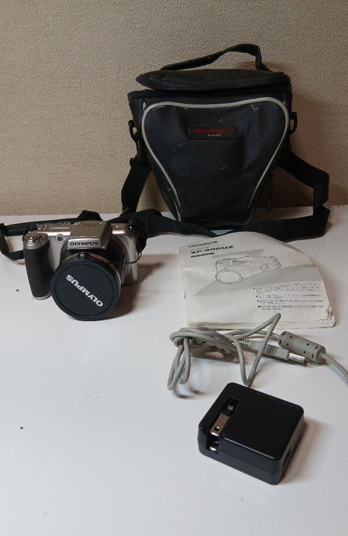 OLYMPUS デジタルカメラ　SP-800UZ