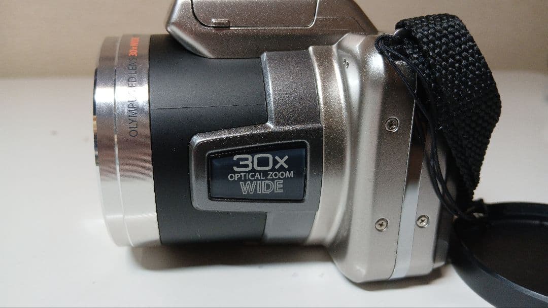 OLYMPUS デジタルカメラ　SP-800UZ