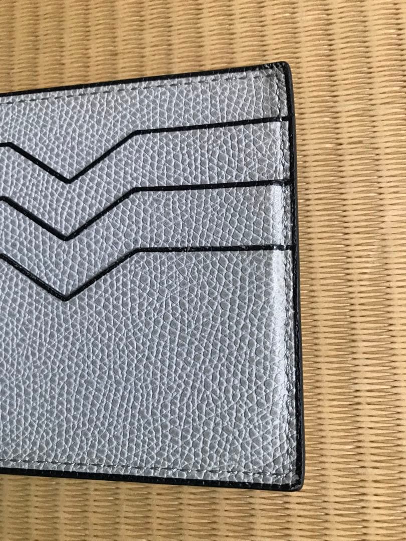 ヴァレクストラ　Valextra マネークリップ　カード入れ6枚　グレーカラー