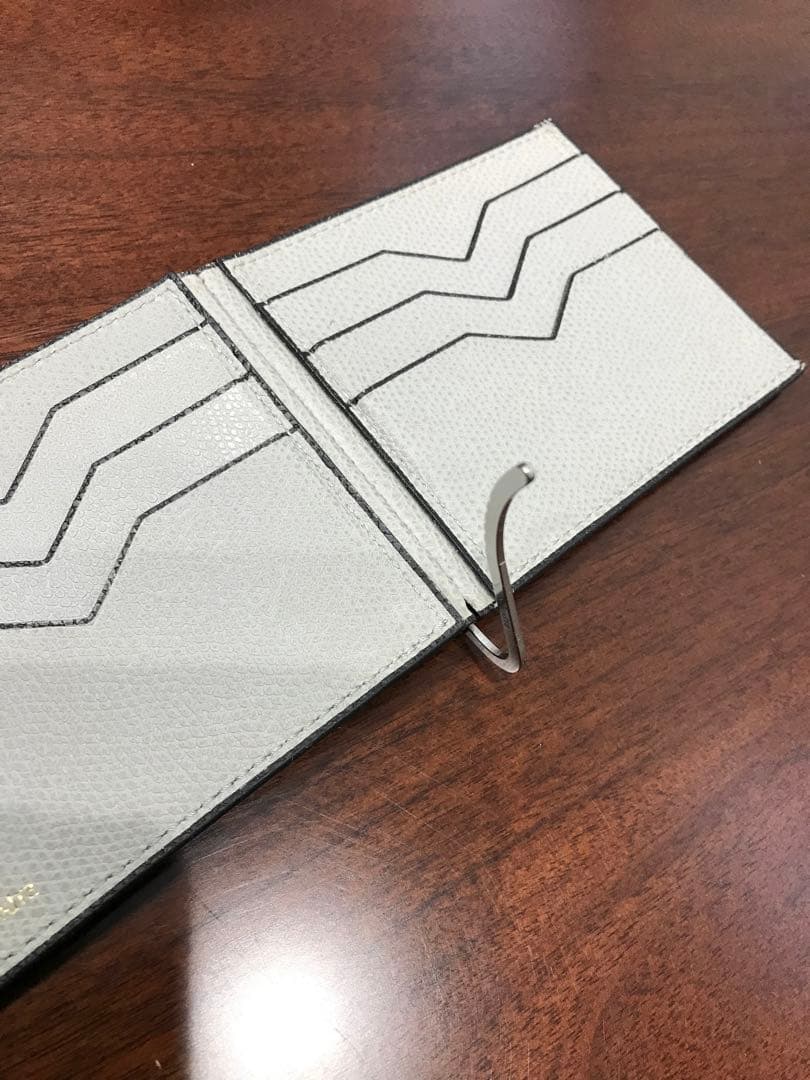 ヴァレクストラ　Valextra マネークリップ　カード入れ6枚　グレーカラー