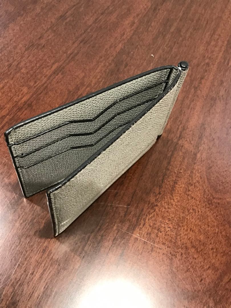 ヴァレクストラ　Valextra マネークリップ　カード入れ6枚　グレーカラー