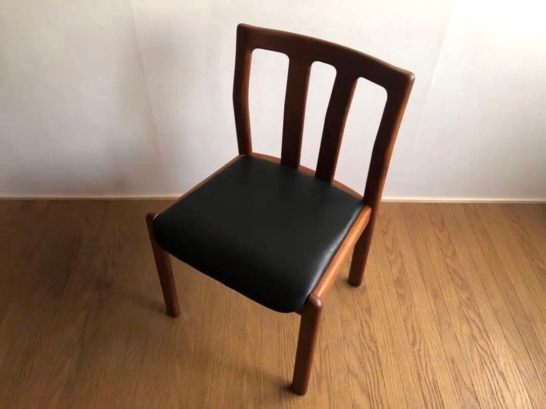 デンマーク dyrlund チーク無垢材チェア③ 北欧ヴィンテージ家具