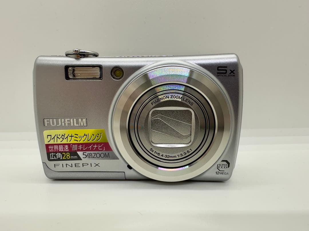 Fujifilm FinePix F100fd コンパクトデジタルカメラ