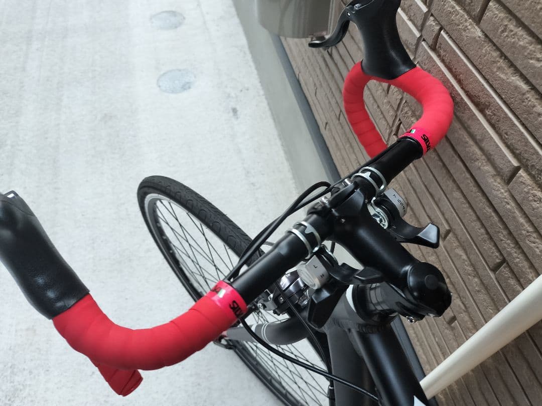 【最終値下げ】新品　引き取り限定　ロードバイク