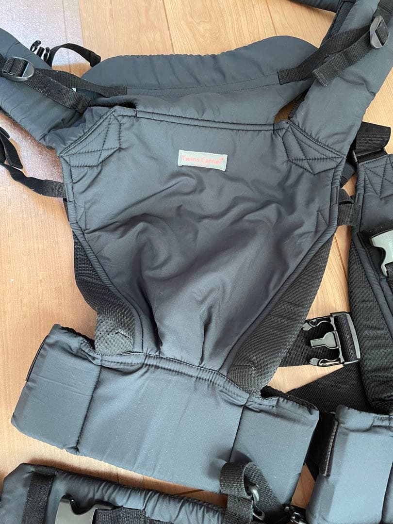 まめこま様　EIGHTEX ツインズキャリーコネクト　抱っこ紐　双子