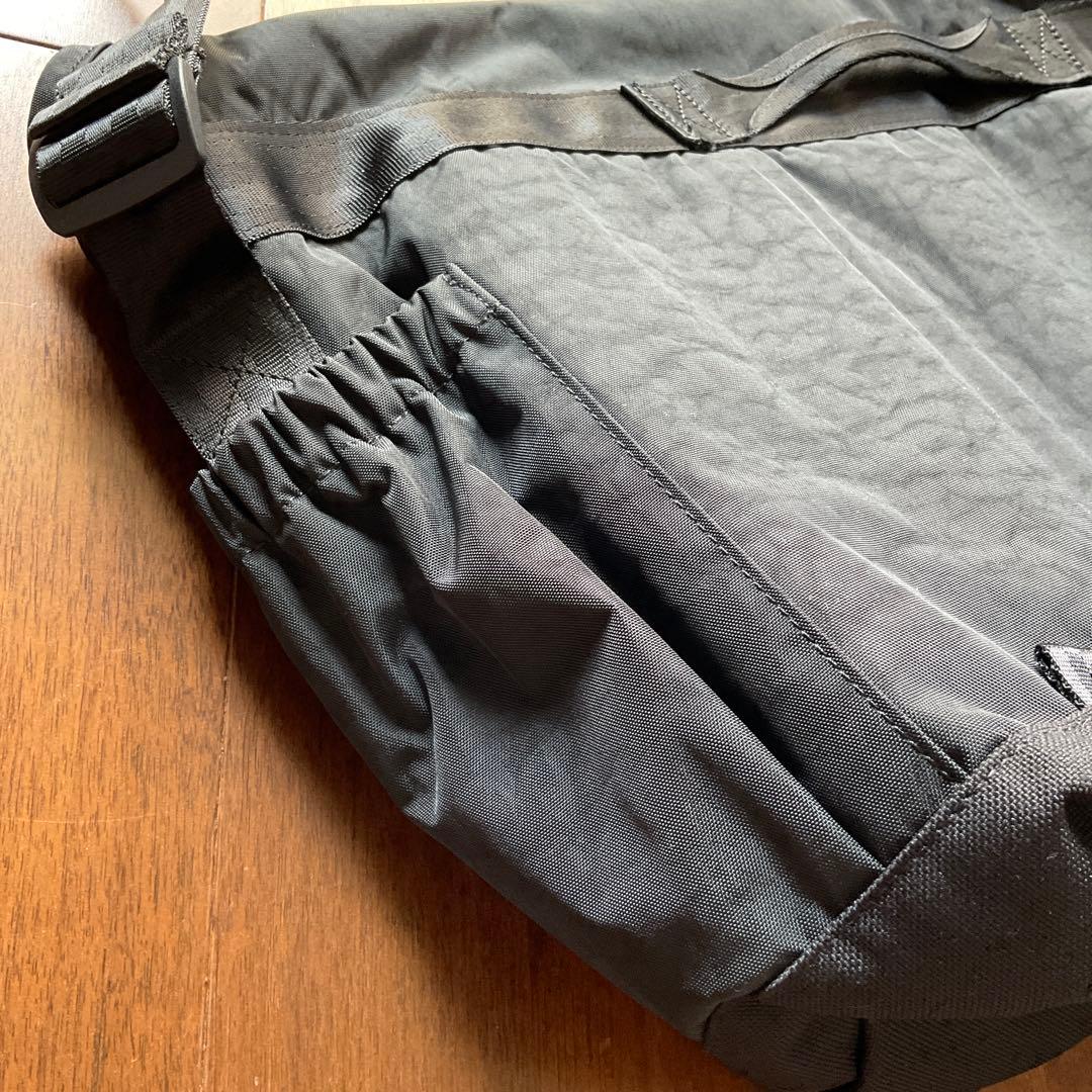 CHROME COURIER FLAP メッセンジャーバッグ 20L　ブラック