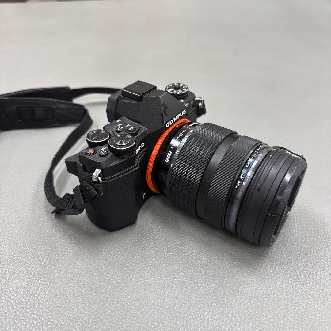 OLYMPUS ミラーレス一眼カメラ OM-D E-M5 MarkII レンズ付