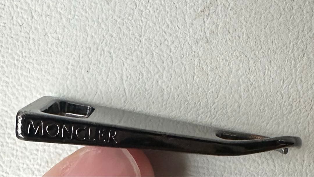 Moncler ロングダウンジャケット ブラック