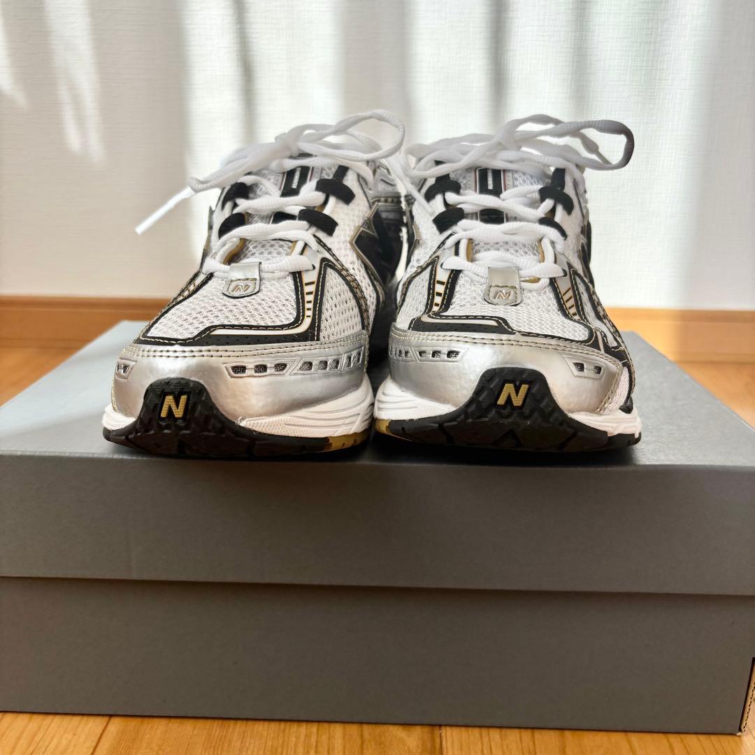 新品未使用　ニューバランス　M1906RA 28.0cm
