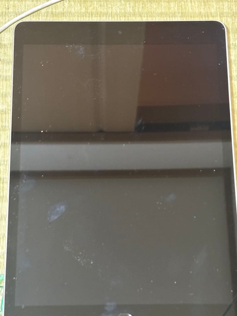 iPad シルバー 本体