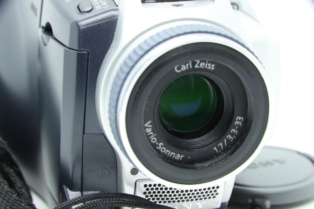 【P2023】 SONY Handycam DCR-TRV18 ソニー