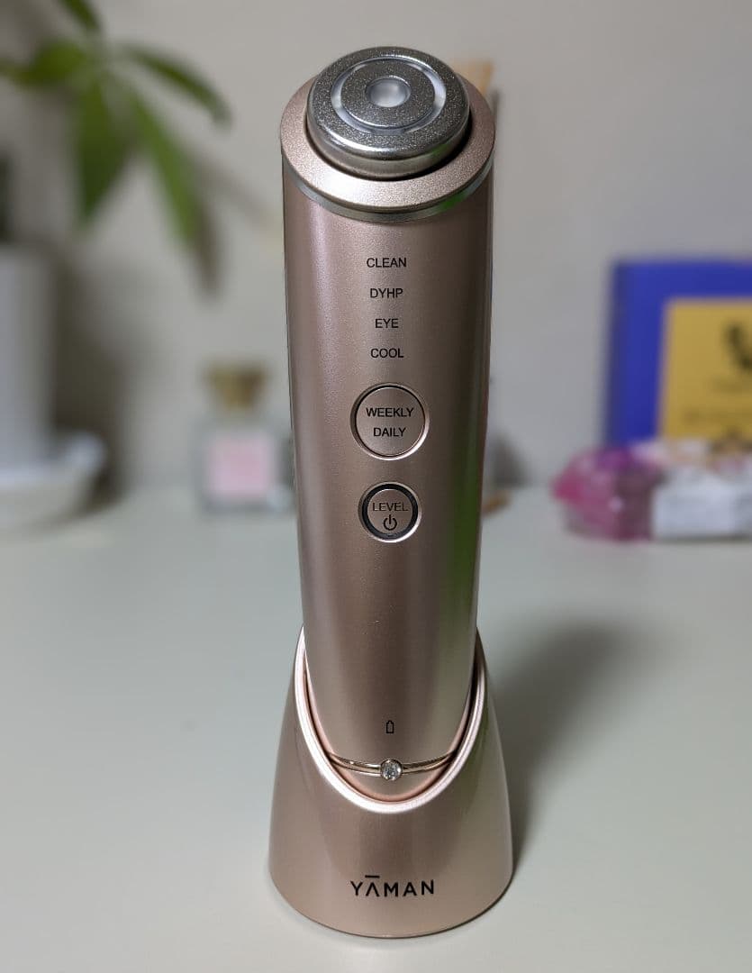 YAMAN フォトプラスシャイニー　ヤーマン　美顔器 　M18-YL