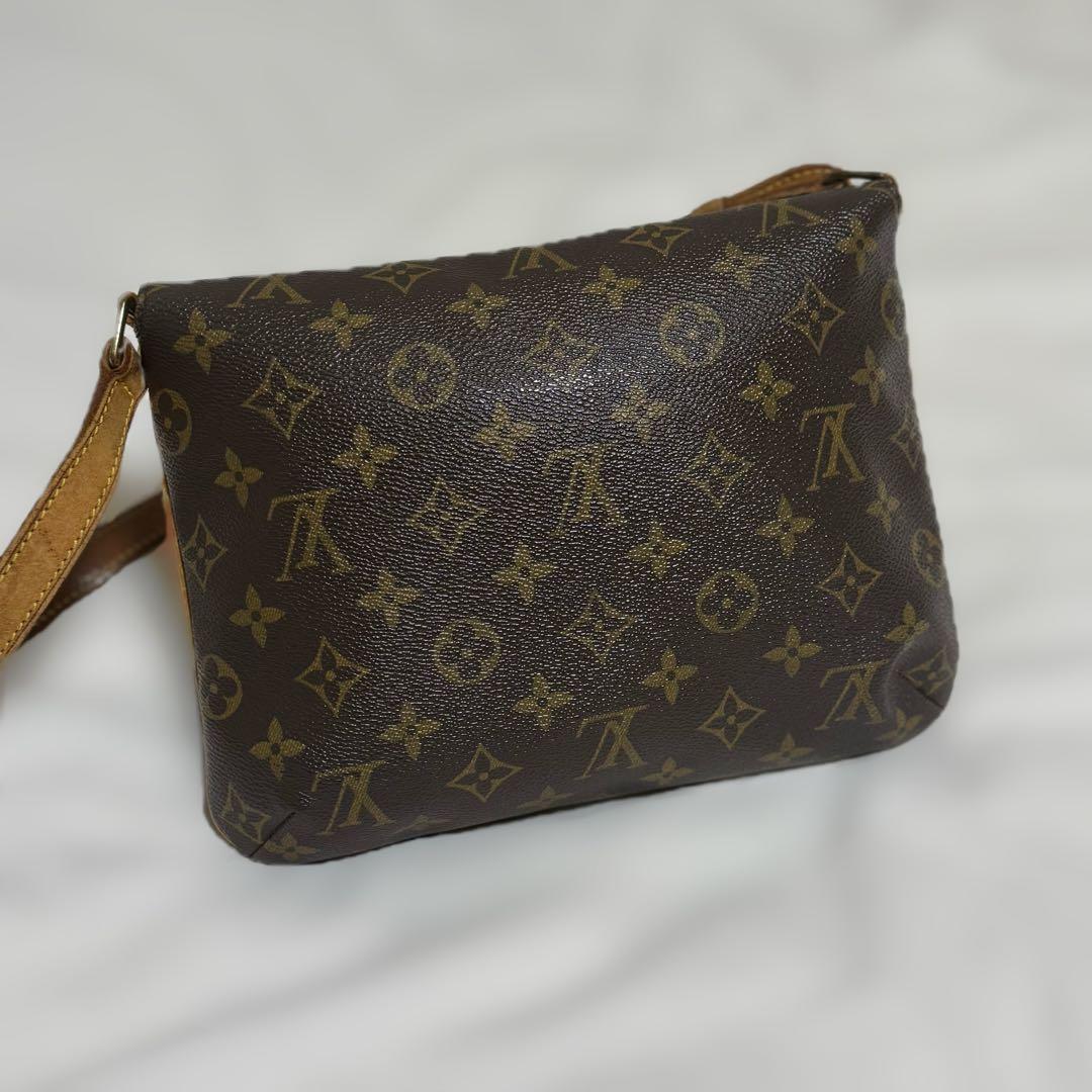 LOUIS VUITTON モノグラム ミュゼットタンゴショートストラップ