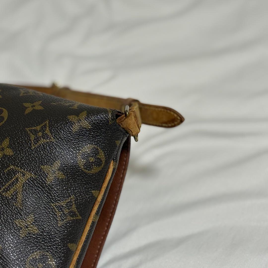 LOUIS VUITTON モノグラム ミュゼットタンゴショートストラップ