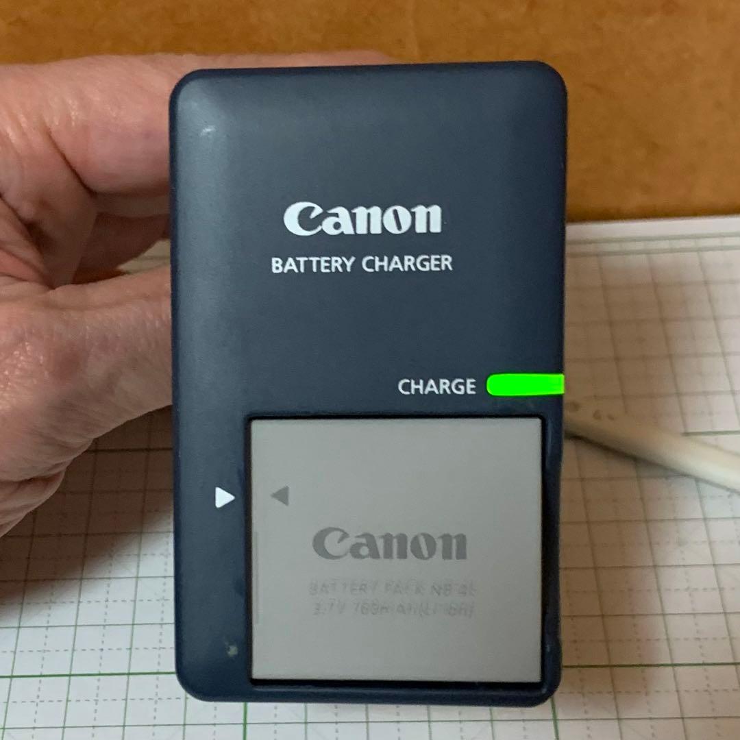 デジタルカメラ Canon iVIS mini 白 おまけマイクロSDカードつき