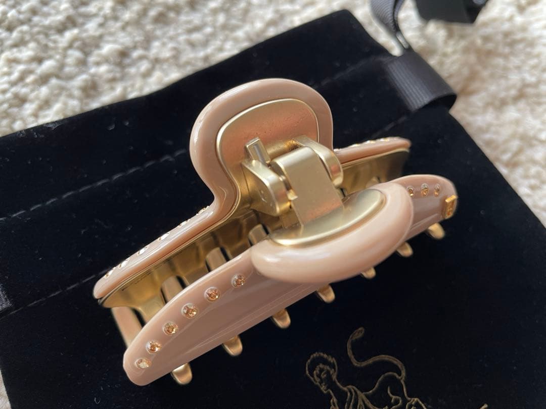 アレクサドルドゥパリ　ヴァンドーム1連クリップ　M ベージュ