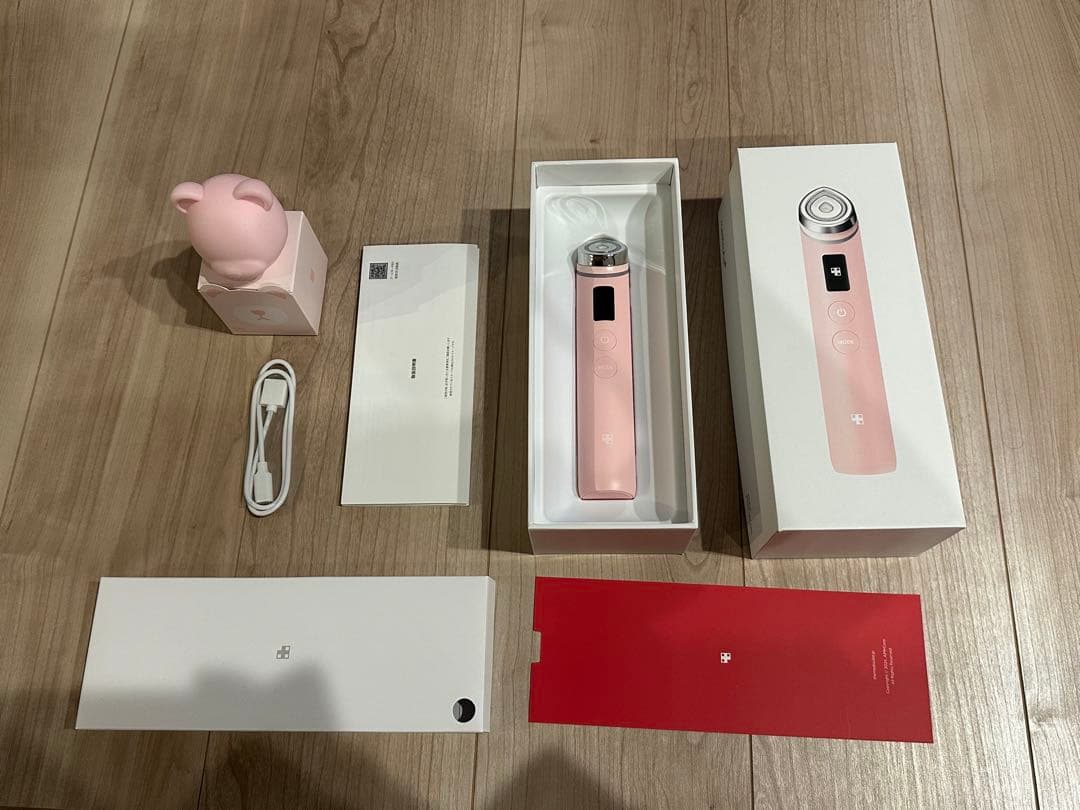 メディキューブ AGE-R ブースタープロ　ピンク　くまキャップ付き