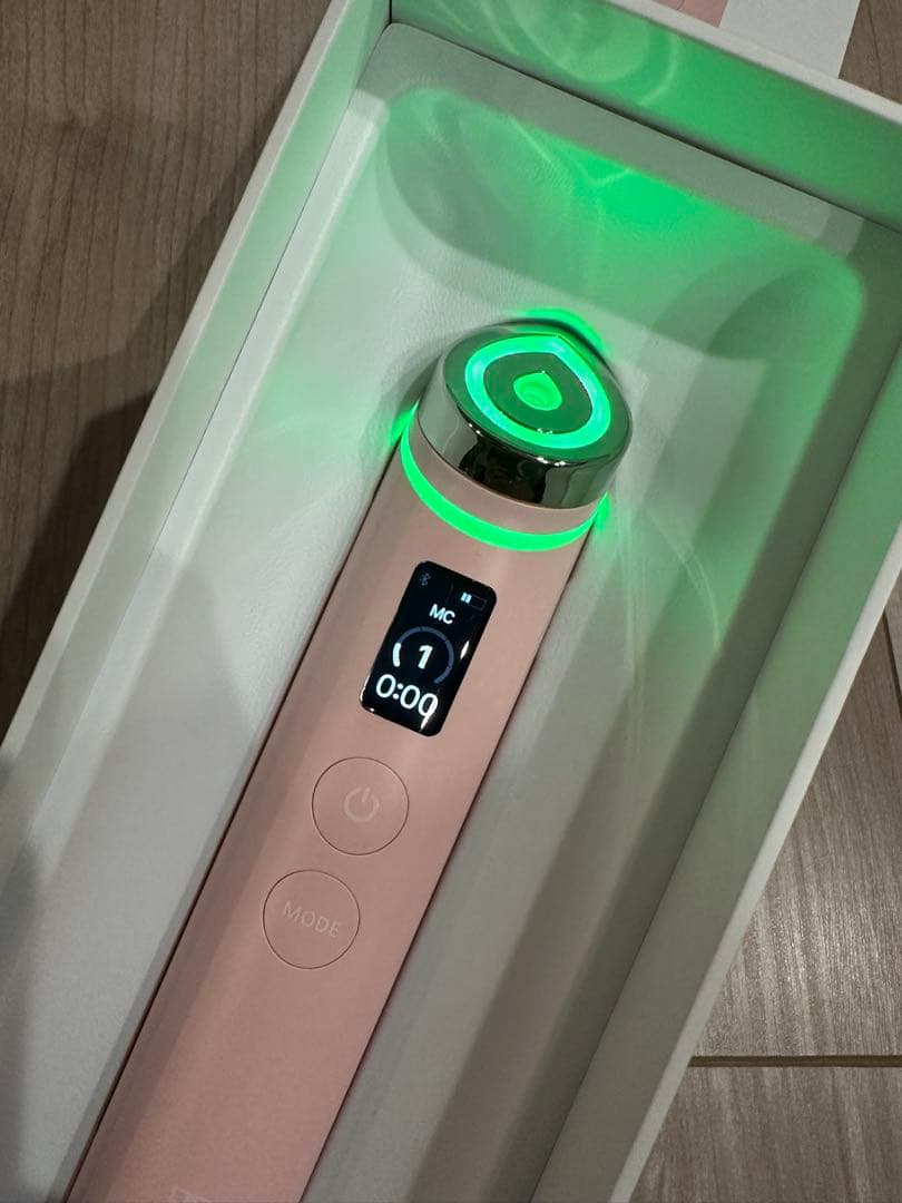 メディキューブ AGE-R ブースタープロ　ピンク　くまキャップ付き