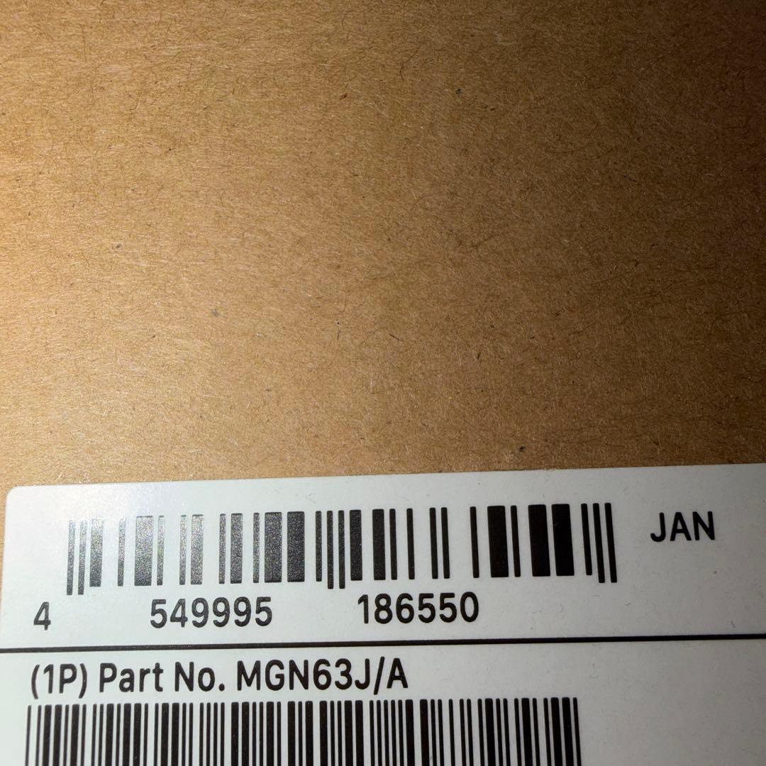 新品　アップル MacBook Air 13インチ M1 MGN63J/A