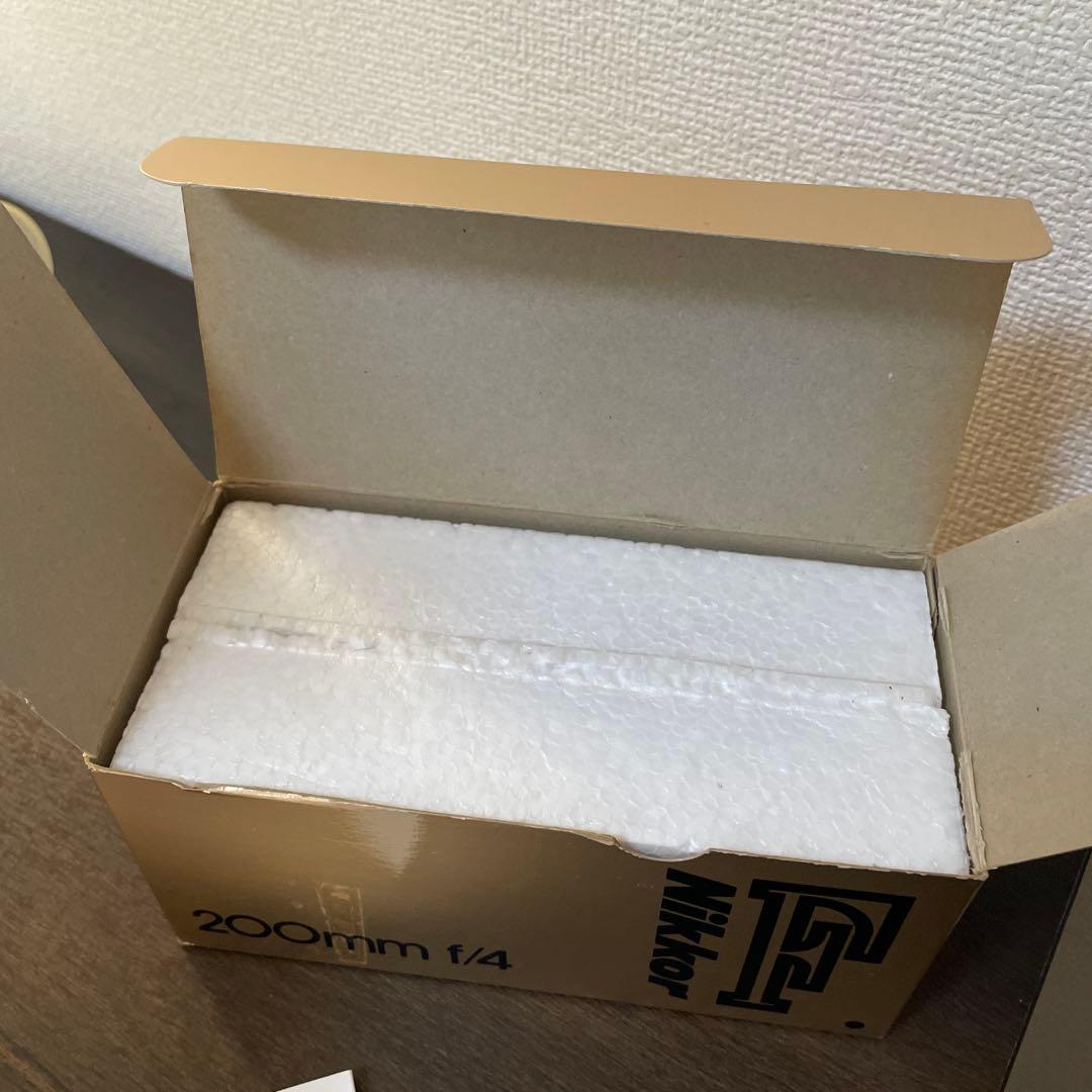 【美品】Nikon 200mm f/4 レンズ　完品箱付