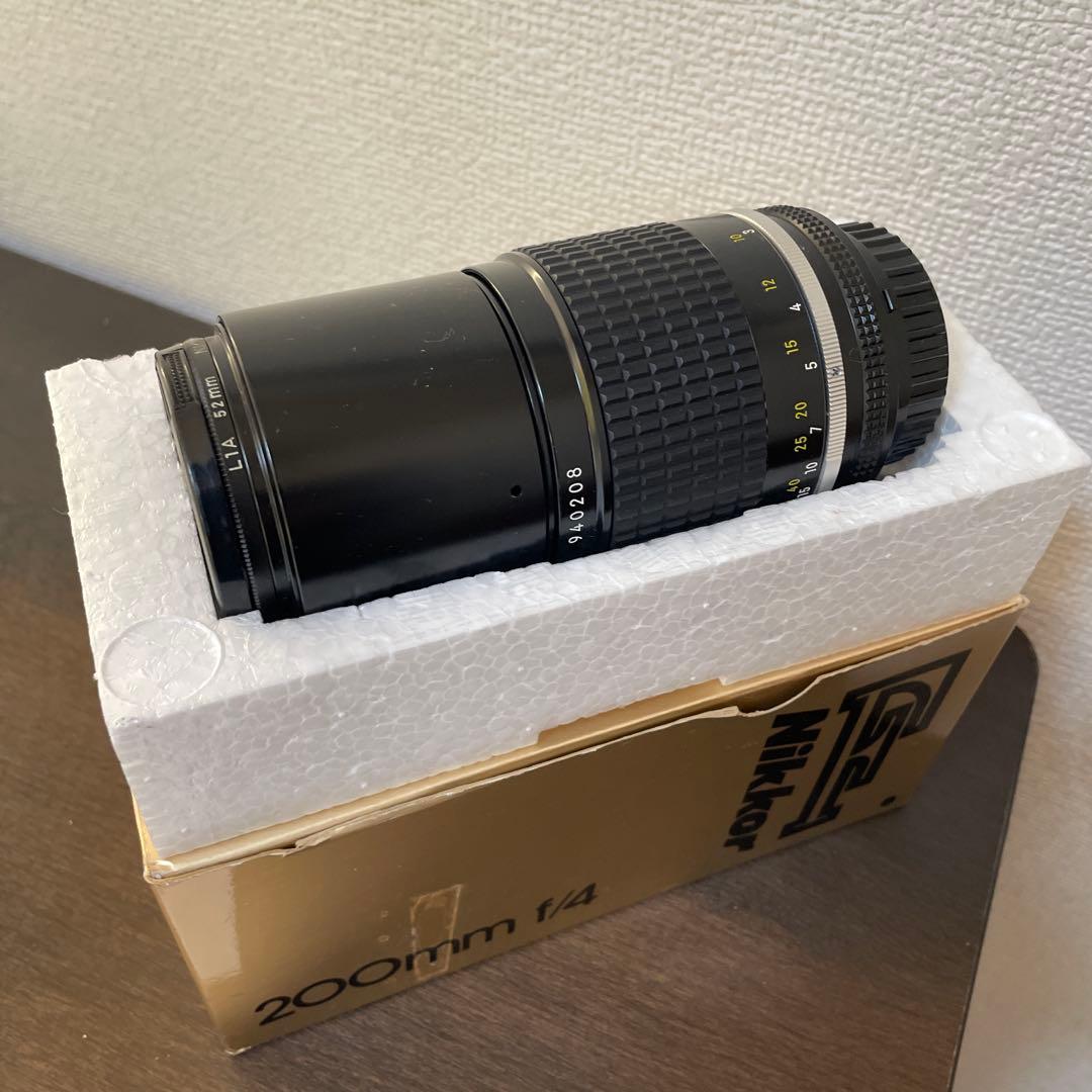 【美品】Nikon 200mm f/4 レンズ　完品箱付