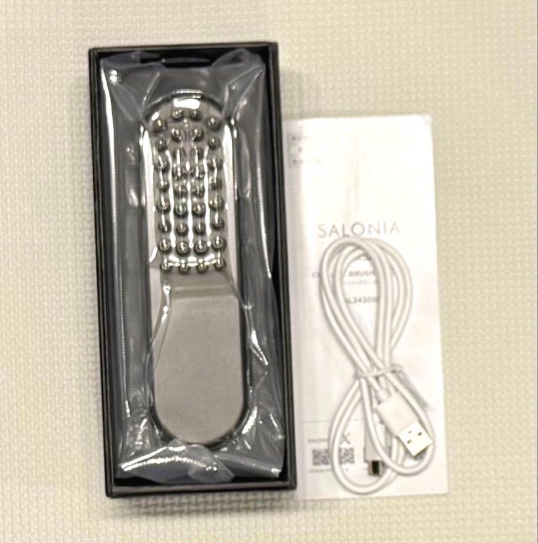 新品未使品　サロニア EMSリフトブラシ 3Dケア