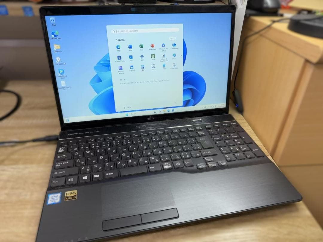 超美品 富士通 第八世代 i7 新品SSD+HDD Office2021