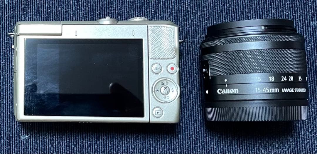 デジタルカメラ EOS M200 LIMITED GOLD KIT