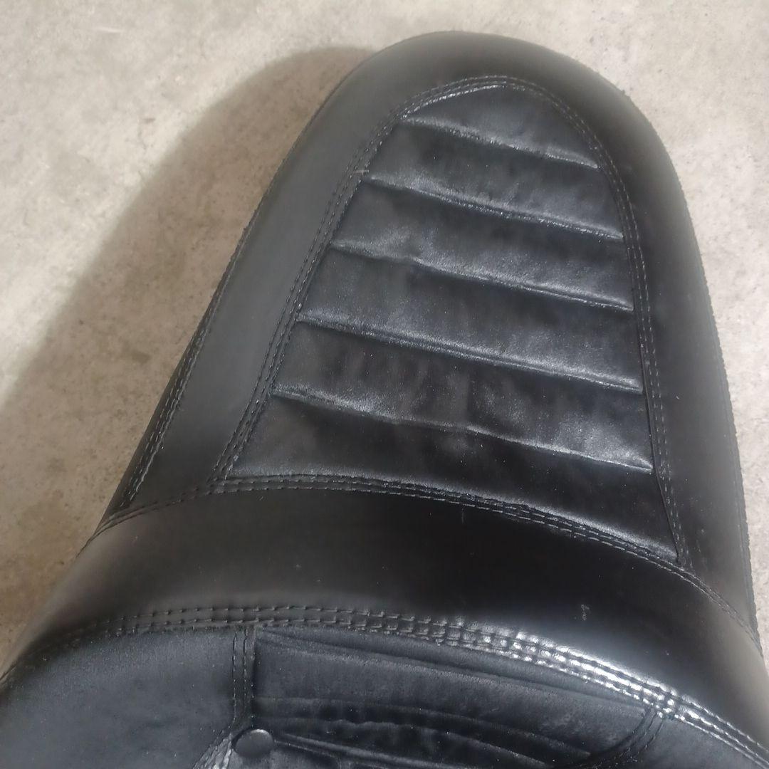 PCX125 jf28 、kf12 シート　破れは無し