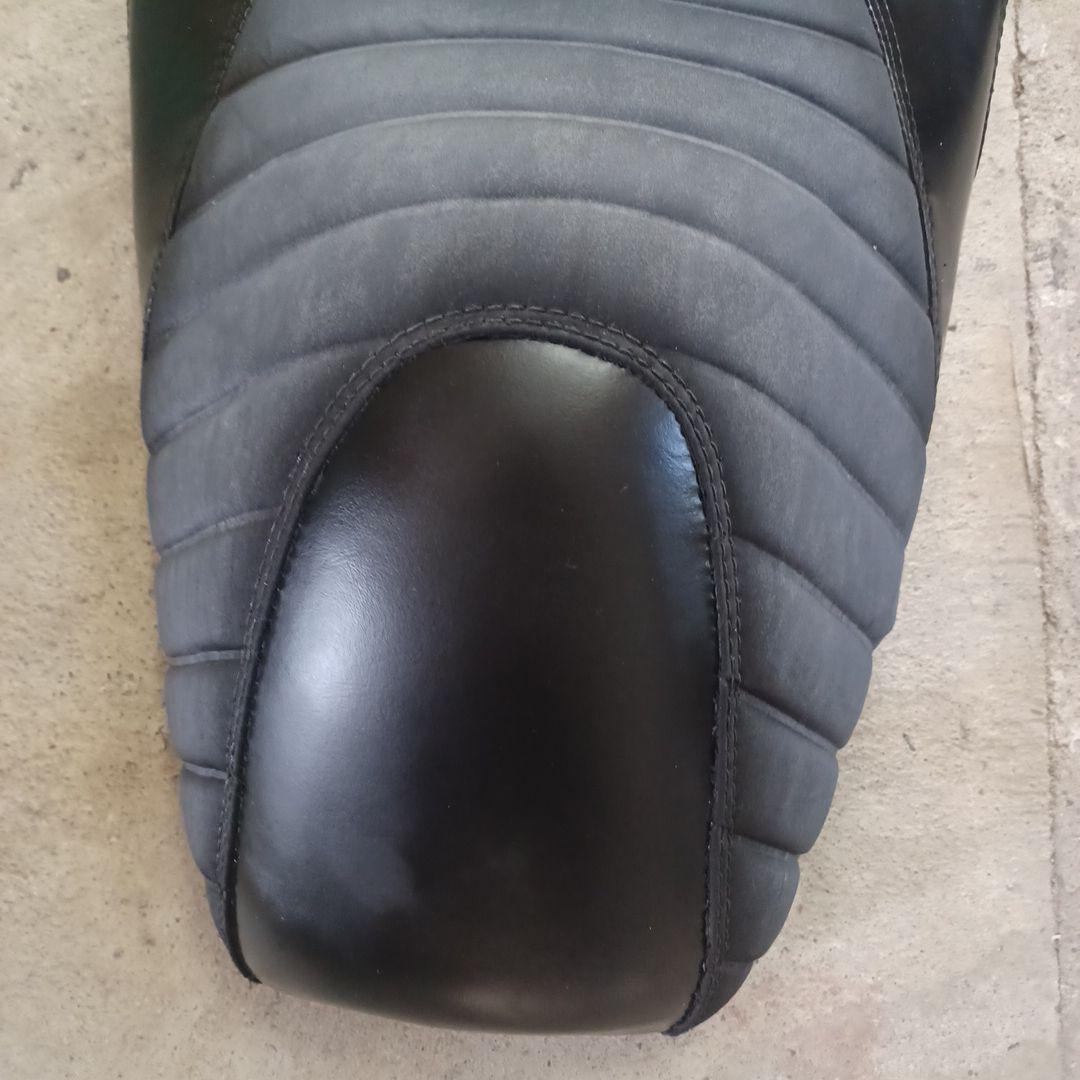 PCX125 jf28 、kf12 シート　破れは無し